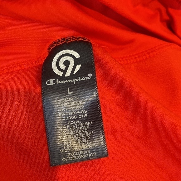 Red champion athletic shorts with built in undies. Size L - Picture 5 of 5